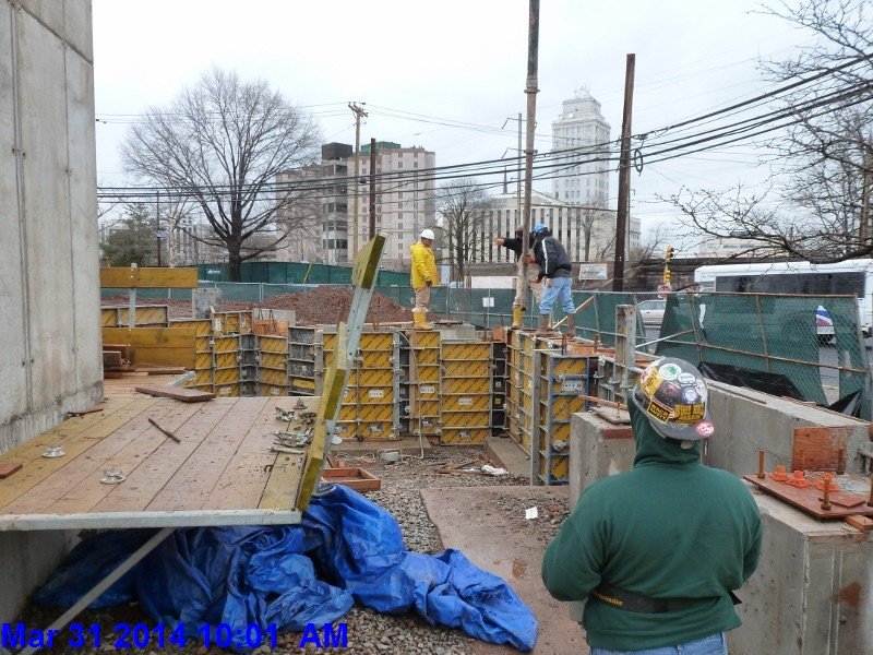 Pouring concrete at Monumental stair wall froms Facing East (800x600)